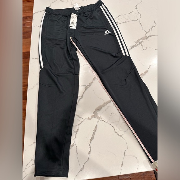 🌸 New with tags Adidas track pant size large🌸 - Picture 1 of 8